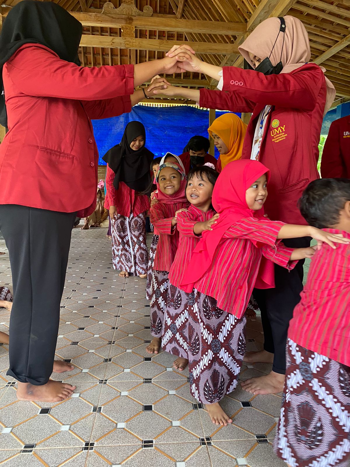 Ajarkan Budaya Jawa : KB Melati Sindon Gelar Kamis Pahingan 